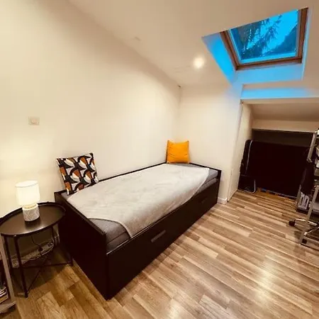 Hébergement de vacances Agreable Maison De Village Recemment Renovee Castelsagrat