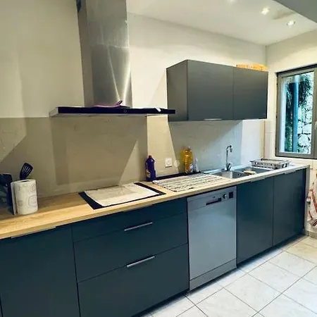 Agreable Maison De Village Recemment Renovee بيت للعطل Castelsagrat