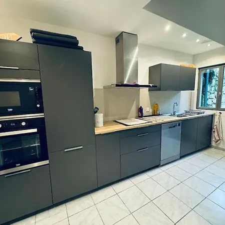 Agreable Maison De Village Recemment Renovee بيت للعطل Castelsagrat