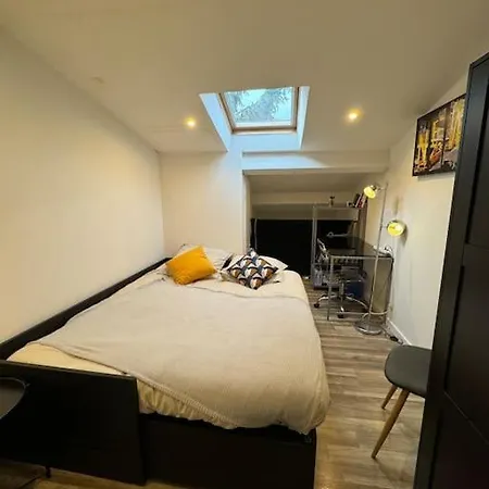 Agreable Maison De Village Recemment Renovee Castelsagrat